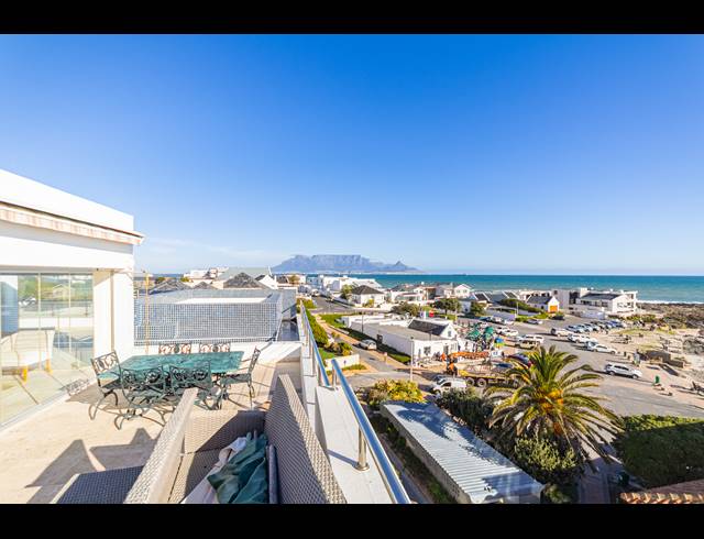 6 BEDROOM HOUSE FOR SALE IN BLOUBERGSTRAND